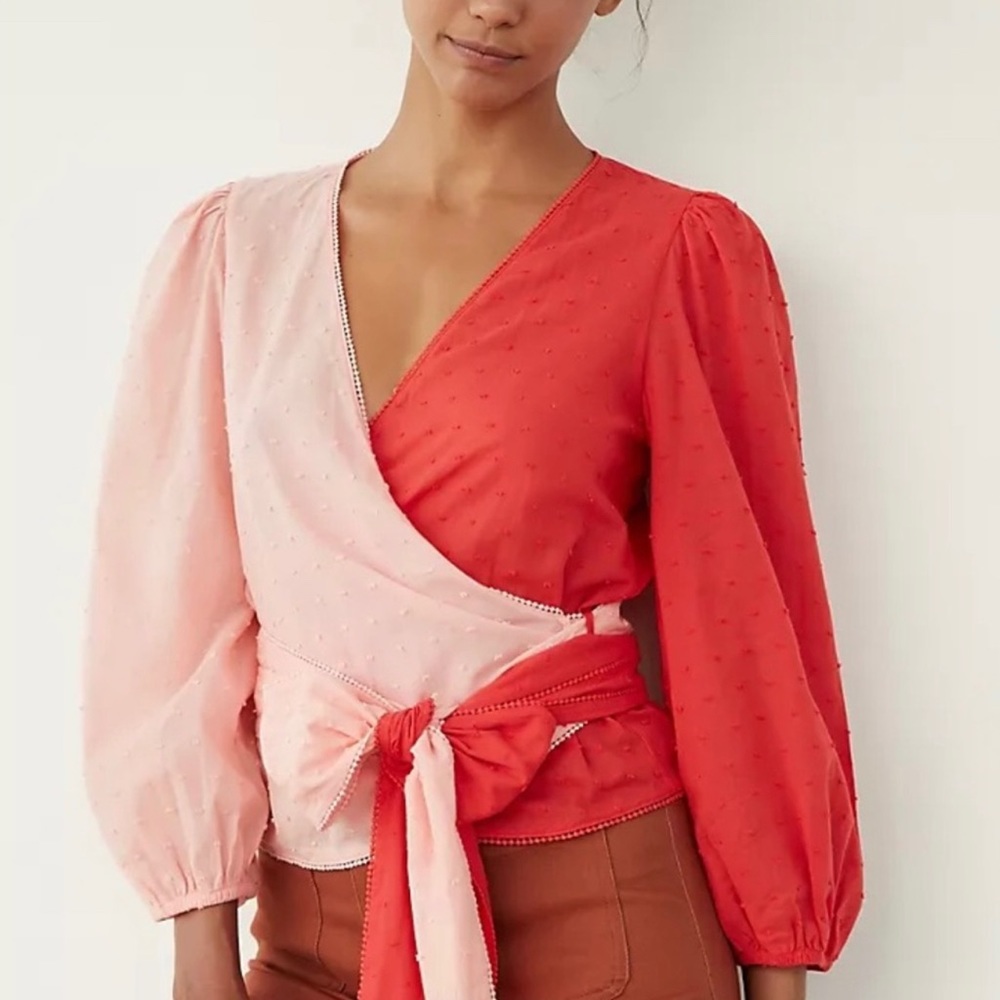🌷Beautiful Anthropologie Wrap Top🌺